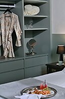 ATHINAIDOS QUARTERS BY K&K