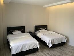 Atlihan Plus Hotel