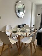 Modern & Comfortable 2BR Apartment