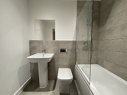 Modern & Comfortable 2BR Apartment