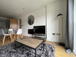 Modern & Comfortable 2BR Apartment