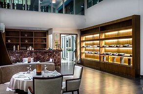 Pefaco Hotel Maya Maya