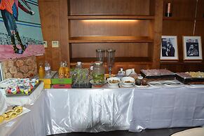 Pefaco Hotel Maya Maya