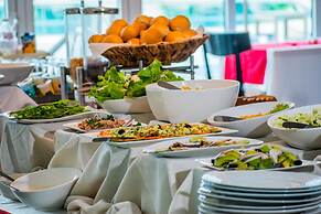 Pefaco Hotel Maya Maya