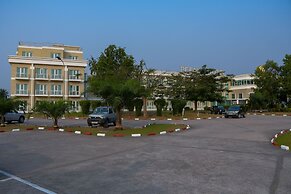 Pefaco Hotel Maya Maya