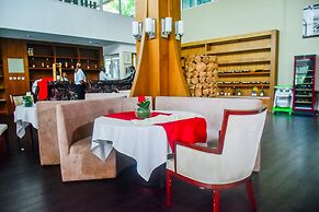 Pefaco Hotel Maya Maya