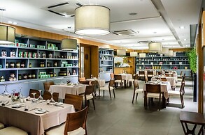 Pefaco Hotel Maya Maya