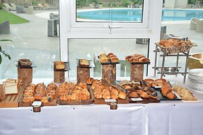 Pefaco Hotel Maya Maya