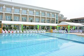 Pefaco Hotel Maya Maya