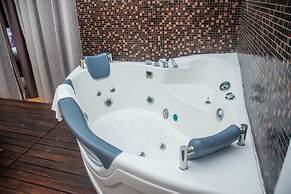 Pefaco Hotel Maya Maya