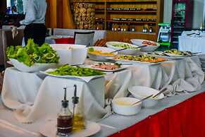 Pefaco Hotel Maya Maya