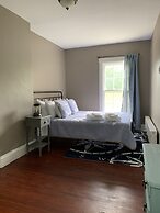 Captain Sweetser's Inn