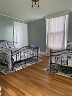 Captain Sweetser's Inn