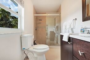 Family-Friendly Beach House, Steps to Beach