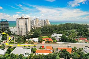 Family-Friendly Beach House, Steps to Beach