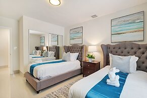 Family-Friendly Beach House, Steps to Beach