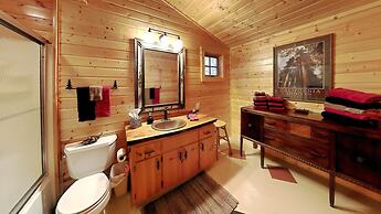 Grand View Log Cabin