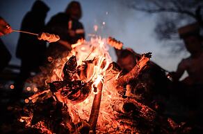 Grand View Log Cabin