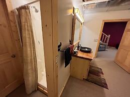 Grand View Log Cabin