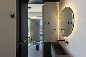 CUBIC Mykonos Seafront Design Suites