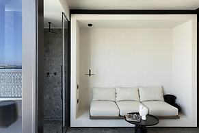 CUBIC Mykonos Seafront Design Suites