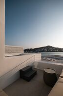 CUBIC Mykonos Seafront Design Suites