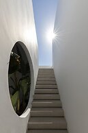 CUBIC Mykonos Seafront Design Suites