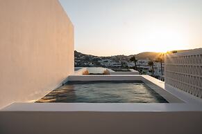 CUBIC Mykonos Seafront Design Suites
