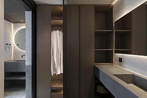 CUBIC Mykonos Seafront Design Suites