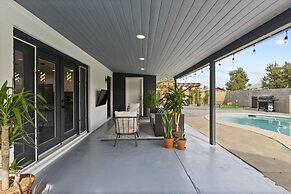 El Descanso in Meyer Park - Heated Pool