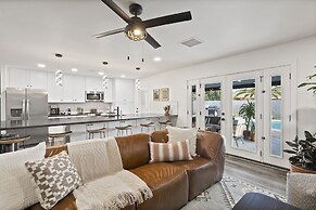 El Descanso in Meyer Park - Heated Pool