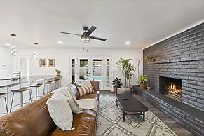 El Descanso in Meyer Park - Heated Pool