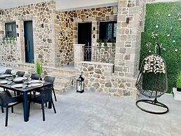 Trocadero Luxury Suites