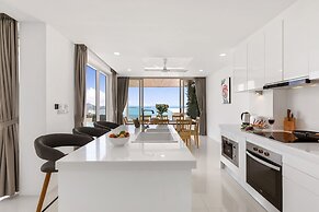 Villa the wave