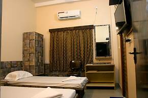 Utsav Grand by ShriGo Hotels