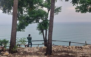 Bukit Shoka Top View Camp