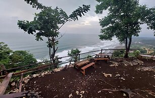 Bukit Shoka Top View Camp