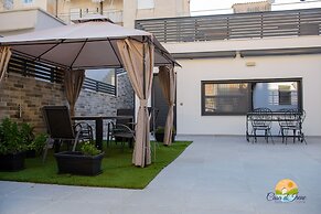 Casa d Irene near airport beach