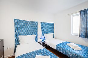 Live Laugh Love Beach Guest Home with AC