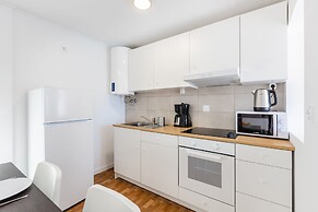 Live Laugh Love Beach Guest Home with AC