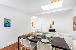 Live Laugh Love Beach Guest Home with AC