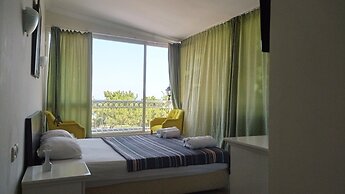 Helene Moonlight Otel