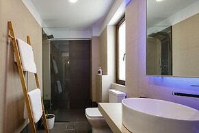 Coconut Palm Paradise