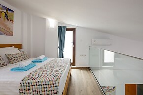 Coconut Palm Paradise