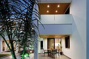 Coconut Palm Paradise