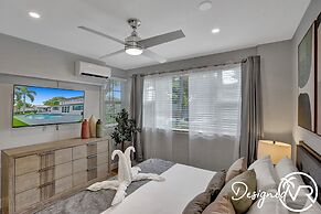 8BR Family Resort with Pool & Playground