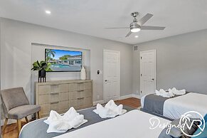 8BR Family Resort with Pool & Playground