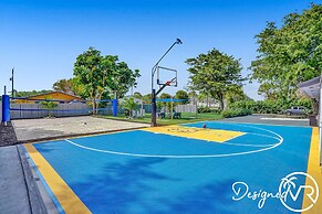 8BR Family Resort with Pool & Playground