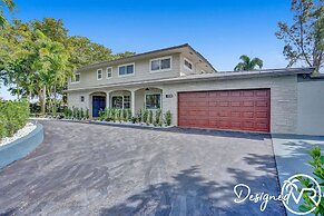 8BR Family Resort with Pool & Playground