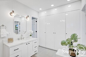 8BR Family Resort with Pool & Playground